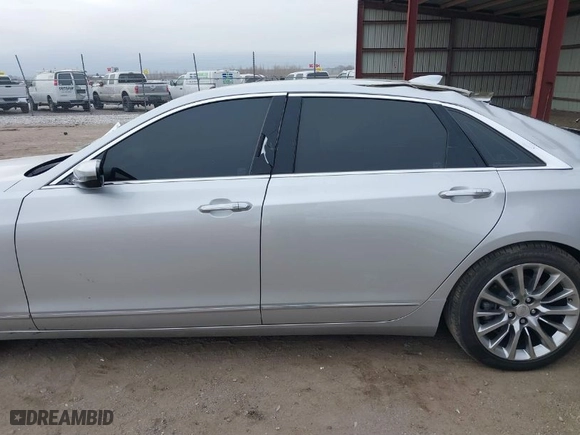 2019 Cadillac CT6 Luxury AWD with VIN 1G6KB5RS5KU136093, listed as a IAAI auction lot 41409487 with 1 mi miles. Bid and sale history available at carsss.com. Image 14.