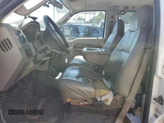 2008 Ford F-250 XL with VIN 1FTSW20588EC04221, listed as a Copart auction lot 55521315 with 176,276 mi miles and Salvage title. Bid and sale history available at DreamBid. Image 7.