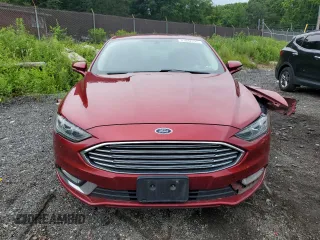 2017 Ford Fusion SE with VIN 3FA6P0H74HR197800, listed as a Copart auction lot 61042735 with 128,125 mi miles and Salvage title. Bid and sale history available at DreamBid. Image 5.