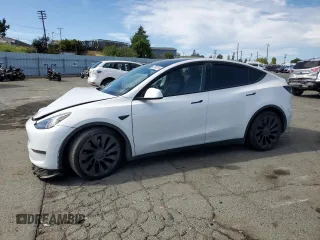 2022 Tesla Model Y Performance с VIN 7SAYGDEF2NF405596, выставлен на аукционе Copart как лот 52868195 с пробегом Не указан миль и Списание • Salvage title. История ставок и продаж доступна на DreamBid. Изображение 1.