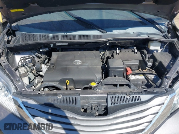 2012 Toyota Sienna XLE AAS with VIN 5TDYK3DC9CS227319, listed as a IAAI auction lot 41773806 with 178,803 mi miles and . Bid and sale history available at carsss.com. Image 10.