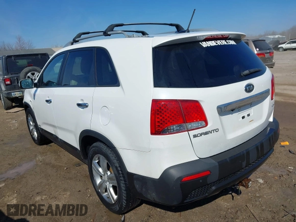 2013 Kia Sorento EX with VIN 5XYKUDA26DG411648, listed as a IAAI auction lot 41878842 with 87,631 mi miles. Bid and sale history available at carsss.com. Image 3.