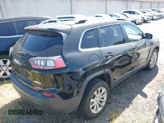 2019 Jeep Cherokee Latitude with VIN 1C4PJLCB2KD331698, listed as a IAAI auction lot 41175485 with 85,821 mi miles. Bid and sale history available at carsss.com. Image 4.