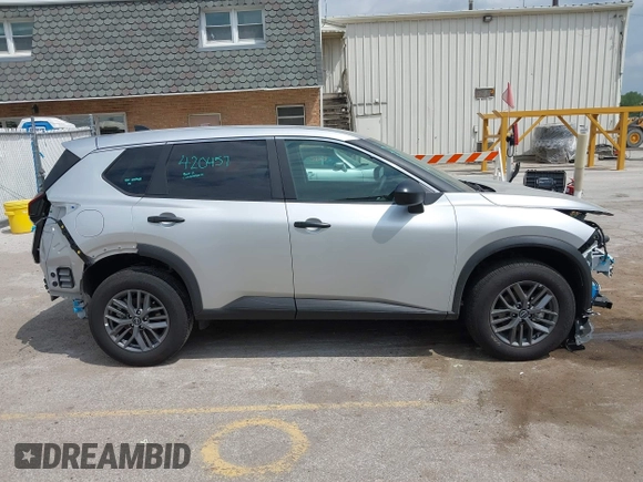 2025 Nissan Rogue S with VIN 5N1BT3AB4SC834268, listed as a IAAI auction lot 42273657 with 1,499 mi miles and . Bid and sale history available at DreamBid. Image 13.