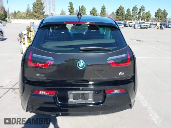 2017 BMW i3 z VIN WBY1Z8C54HV889592, wystawiony jako IAAI lot #41820029 z przebiegiem 50 530 mil mil oraz . Historia ofert i sprzedaży dostępna na DreamBid. Obrazek 16.
