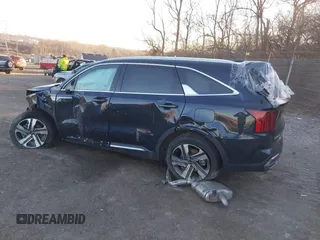 2024 Kia Sorento SX Prestige z VIN KNDRKDLG3R5235364, wystawiony jako IAAI lot #41338909 z przebiegiem 23 629 mil mil oraz . Historia ofert i sprzedaży dostępna na DreamBid. Obrazek 3.