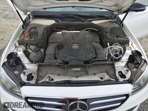 2019 Mercedes-Benz E 450 with VIN WDDZH6JB6KA671808, listed as a Copart auction lot 49857245 with 99,709 mi miles and Salvage Title. Bid and sale history available at DreamBid. Image 13.