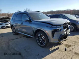 2025 BMW X7 xDrive40i with VIN 5UX23EM02S9W30056, listed as a Copart auction lot 50580665 with 0 mi miles and Salvage Title. Bid and sale history available at carsss.com. Image 4.