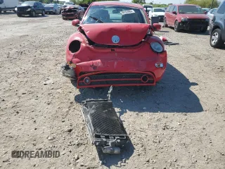 2005 Volkswagen New Beetle Coupe GLS with VIN 3VWCK31C65M413558, listed as a Copart auction lot 69103984 with 131,648 mi miles and Non Repairable. Bid and sale history available at carsss.com. Image 5.
