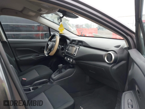 2024 Nissan Versa S с VIN 3N1CN8DVXRL895275, выставлен на аукционе IAAI как лот 42161114 с пробегом 16 140 миль миль и . История ставок и продаж доступна на DreamBid. Изображение 5.