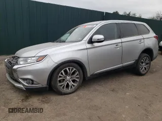 2018 Mitsubishi Outlander ES z VIN JA4AZ3A32JZ014056, wystawiony jako Copart lot #53721885 z przebiegiem 75 336 mil mil oraz Szkoda całkowita • Salvage title. Historia ofert i sprzedaży dostępna na DreamBid. Obrazek 1.
