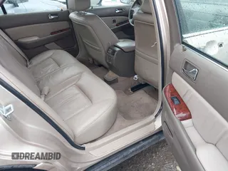 2000 Acura RL w/Navigation System with VIN JH4KA9662YC001438, listed as a IAAI auction lot 41522017 with 169,129 mi miles. Bid and sale history available at carsss.com. Image 8.