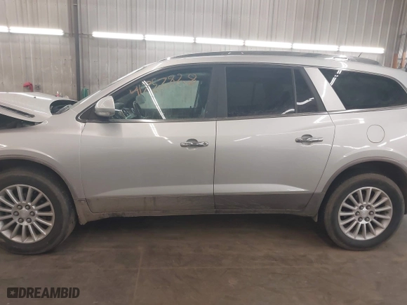 2009 Buick Enclave CXL with VIN 5GAEV23D89J206662, listed as a IAAI auction lot 41757828 with 147,076 mi miles. Bid and sale history available at carsss.com. Image 15.