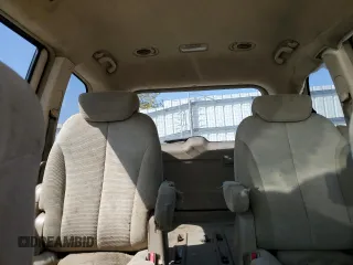 2007 Kia Sedona with VIN KNDMB133376125024, listed as a Copart auction lot 83657414 with 259,814 mi miles and Non Repairable. Bid and sale history available at carsss.com. Image 10.