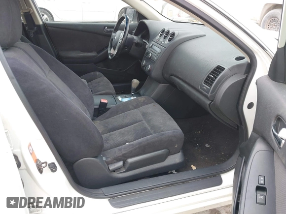 2009 Nissan Altima S z VIN 1N4AL21E99N499145, wystawiony jako IAAI lot #41689648 z przebiegiem 171 573 mil mil oraz . Historia ofert i sprzedaży dostępna na DreamBid. Obrazek 5.