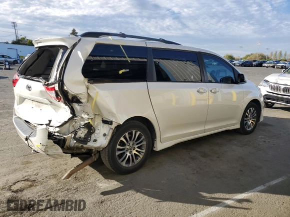 2020 Toyota Sienna XLE Auto Access Seat with VIN 5TDYZ3DC9LS053621, listed as a Copart auction lot 52774245 with 98,942 mi miles and Salvage Title. Bid and sale history available at carsss.com. Image 3.