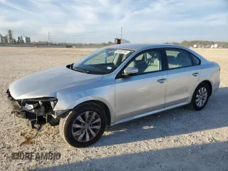 2014 Volkswagen Passat S with VIN 1VWAS7A30EC120934, listed as a Copart auction lot 86300754 with 91,176 mi miles and Salvage Title. Bid and sale history available at carsss.com. Image 1.