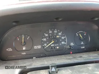 1991 Ford Escort z VIN 1FAPP14JXMW279906, wystawiony jako Copart lot #71882954 z przebiegiem 190 721 mil mil oraz Tytuł czysty. Historia ofert i sprzedaży dostępna na DreamBid. Obrazek 9.