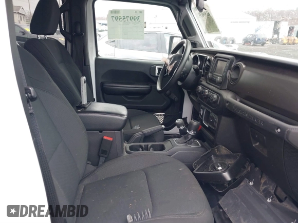 2018 Jeep Wrangler Unlimited Sport S z VIN 1C4HJXDG1JW274726, wystawiony jako IAAI lot #41890392 z przebiegiem 16 315 mil mil oraz . Historia ofert i sprzedaży dostępna na DreamBid. Obrazek 5.