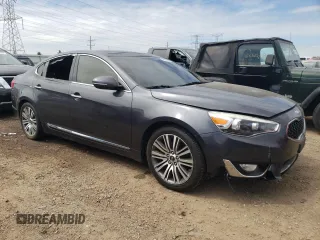 2015 Kia Cadenza Premium z VIN KNALN4D78F5193634, wystawiony jako Copart lot #58529615 z przebiegiem 104 657 mil mil oraz Czysty tytuł • Clean title. Historia ofert i sprzedaży dostępna na DreamBid. Obrazek 4.