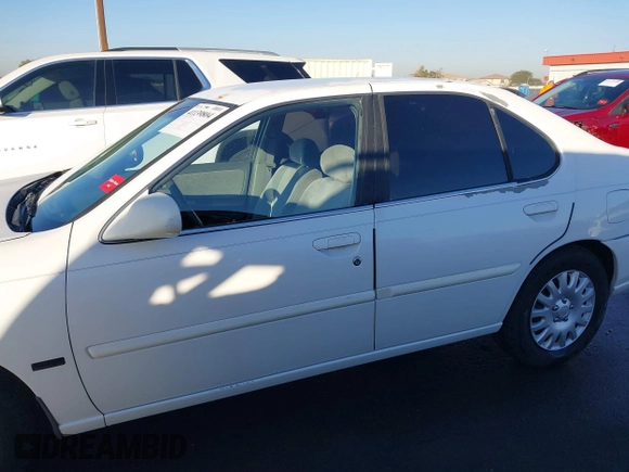 2001 Nissan Altima GXE with VIN 1N4DL01D21C180419, listed as a IAAI auction lot 41139804 with 160,648 mi miles. Bid and sale history available at carsss.com. Image 14.