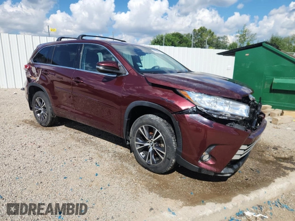 2017 Toyota Highlander LE with VIN 5TDBZRFH5HS423777, listed as a Copart auction lot 44140855 with 124,472 mi miles and Salvage title. Bid and sale history available at DreamBid. Image 4.