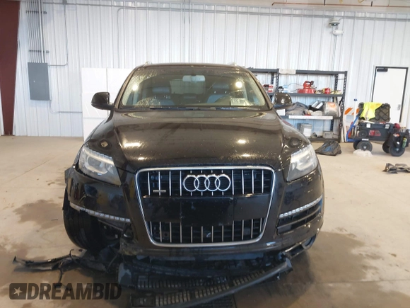 2013 Audi Q7 3.0T Premium Plus with VIN WA1LGAFE8DD003853, listed as a IAAI auction lot 40675011 with 104,517 mi miles. Bid and sale history available at carsss.com. Image 13.