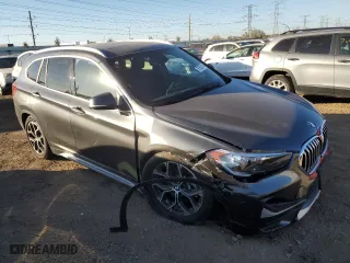 2022 BMW X1 xDrive28i with VIN WBXJG9C09N5U92203, listed as a Copart auction lot 76762314 with 16,780 mi miles and Salvage Title. Bid and sale history available at carsss.com. Image 4.