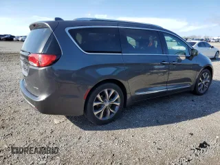 2017 Chrysler Pacifica Limited z VIN 2C4RC1GG7HR851155, wystawiony jako Copart lot #52195685 z przebiegiem 83 060 mil mil oraz Szkoda całkowita • Salvage title. Historia ofert i sprzedaży dostępna na DreamBid. Obrazek 3.