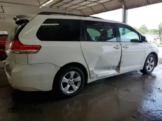 2011 Toyota Sienna LE AAS с VIN 5TDKK3DC3BS041604, выставлен на аукционе Copart как лот 59544695 с пробегом 265 521 миль миль и Списание • Salvage title. История ставок и продаж доступна на DreamBid. Изображение 3.