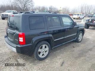 2010 Jeep Patriot Limited with VIN 1J4NF4GB7AD503841, listed as a IAAI auction lot 41992088 with 163,575 mi miles and . Bid and sale history available at carsss.com. Image 4.