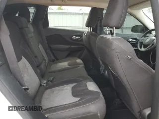 2016 Jeep Cherokee Altitude z VIN 1C4PJLAB7GW171896, wystawiony jako Copart lot #55929165 z przebiegiem 154 784 mil mil oraz Czysty tytuł • Clean title. Historia ofert i sprzedaży dostępna na DreamBid. Obrazek 11.