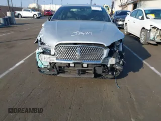 2019 Lincoln MKZ Hybrid Reserve II with VIN 3LN6L5MU6KR611449, listed as a IAAI auction lot 41465414 with Not provided miles and . Bid and sale history available at DreamBid. Image 12.