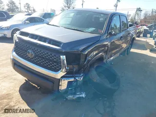 2018 Toyota Tundra 4WD SR5 with VIN 5TFDW5F12JX770657, listed as a IAAI auction lot 41503050 with 142,032 mi miles. Bid and sale history available at carsss.com. Image 17.