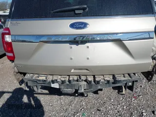2018 Ford Expedition XLT with VIN 1FMJU1HT8JEA36709, listed as a IAAI auction lot 41754675 with 130,992 mi miles and . Bid and sale history available at DreamBid. Image 17.