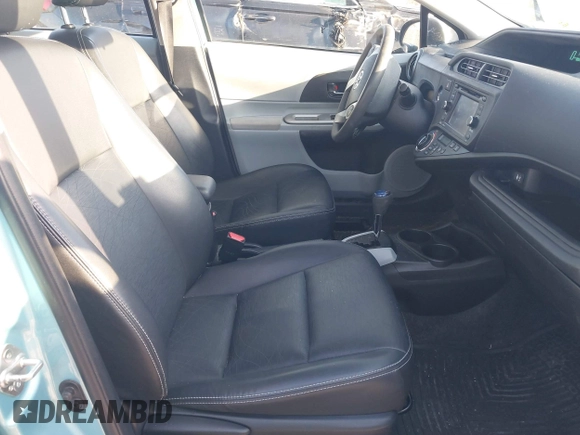 2012 Toyota Prius c One with VIN JTDKDTB31C1026594, listed as a IAAI auction lot 41406091 with 132,470 mi miles. Bid and sale history available at carsss.com. Image 5.