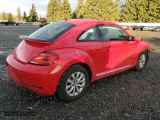 2019 Volkswagen Beetle S with VIN 3VWFD7AT6KM709660, listed as a Copart auction lot 85686754 with 0 mi miles and Salvage Title. Bid and sale history available at carsss.com. Image 3.