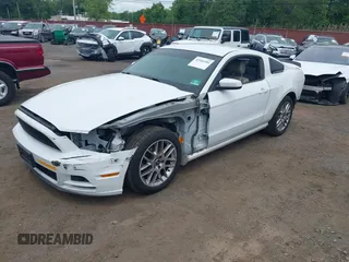 2014 Ford Mustang V6 with VIN 1ZVBP8AM6E5290062, listed as a IAAI auction lot 42341184 with 85,272 mi miles and . Bid and sale history available at DreamBid. Image 18.