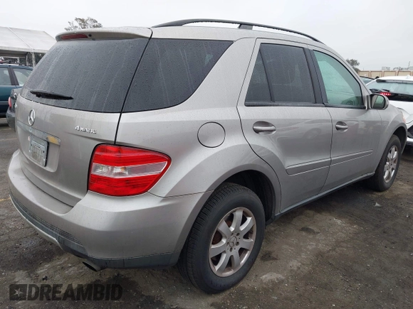 2007 Mercedes-Benz M 350 with VIN 4JGBB86EX7A224705, listed as a IAAI auction lot 41923857 with 149,751 mi miles and . Bid and sale history available at DreamBid. Image 4.