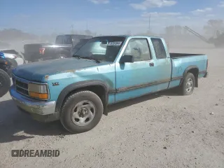 1996 Dodge Dakota z VIN 1B7GL23X8TS649712, wystawiony jako Copart lot #76761044 z przebiegiem 128 947 mil mil oraz Nie do naprawy • Non repairable. Historia ofert i sprzedaży dostępna na DreamBid. Obrazek 1.