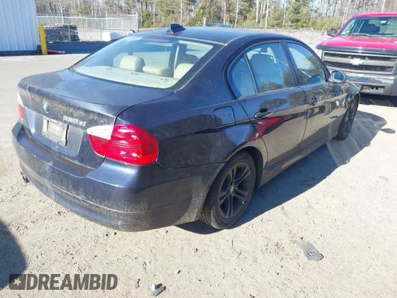 2008 BMW 3 Series 328xi with VIN WBAVC73508KX91012, listed as a IAAI auction lot 41291210 with 176,184 mi miles. Bid and sale history available at carsss.com. Image 4.