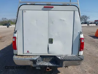 2015 Ford Super Duty F-250 SRW XLT with VIN 1FT7X2B69FEA73967, listed as a IAAI auction lot 41977446 with 270,442 mi miles. Bid and sale history available at carsss.com. Image 16.