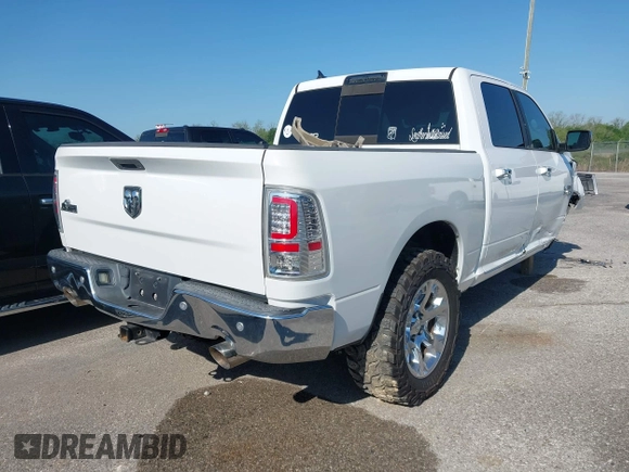 2015 Ram 1500 Lone Star z VIN 1C6RR6LT9FS729205, wystawiony jako IAAI lot #41918672 z przebiegiem 165 210 mil mil oraz . Historia ofert i sprzedaży dostępna na DreamBid. Obrazek 4.