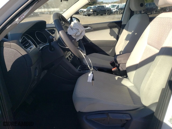2018 Volkswagen Tiguan S with VIN 3VV1B7AXXJM079227, listed as a Copart auction lot 83267984 with 71,119 mi miles and Salvage Title. Bid and sale history available at carsss.com. Image 7.