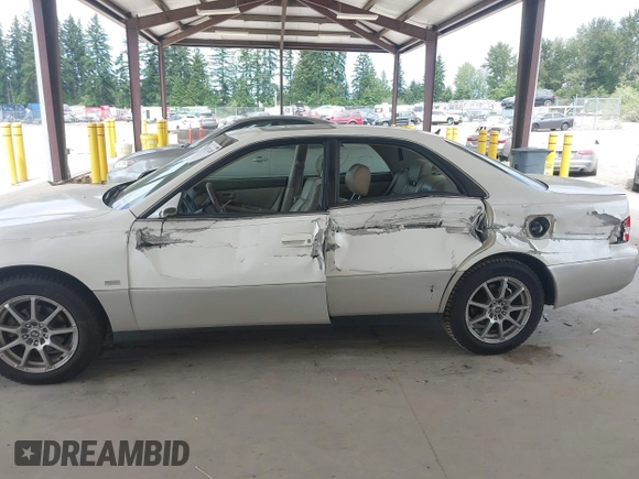 2000 Lexus ES 300 with VIN JT8BF28G7Y5096372, listed as a IAAI auction lot 42533248 with 188,179 mi miles and . Bid and sale history available at DreamBid. Image 6.
