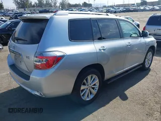 2008 Toyota Highlander Hybrid with VIN JTEEW41AX82008556, listed as a IAAI auction lot 41409295 with 201,687 mi miles. Bid and sale history available at carsss.com. Image 4.
