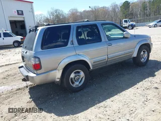 2000 Infiniti QX4 with VIN JNRAR07Y5YW081382, listed as a IAAI auction lot 41854640 with 147,173 mi miles and . Bid and sale history available at DreamBid. Image 4.