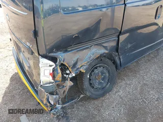 2019 Nissan NV200 S z VIN 3N6CM0KN2KK700069, wystawiony jako IAAI lot #41746942 z przebiegiem 89 931 mil mil oraz . Historia ofert i sprzedaży dostępna na DreamBid. Obrazek 6.