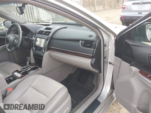 2014 Toyota Camry L with VIN 4T4BF1FK3ER417314, listed as a IAAI auction lot 41711172 with 117,246 mi miles. Bid and sale history available at carsss.com. Image 5.