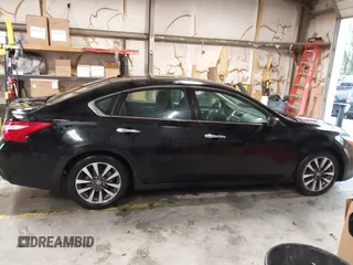 2017 Nissan Altima SV z VIN 1N4AL3AP6HC271962, wystawiony jako IAAI lot #41959995 z przebiegiem 87 157 mil mil oraz . Historia ofert i sprzedaży dostępna na DreamBid. Obrazek 13.